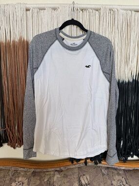 White and grey Hollister long sleeve shirt; great condition